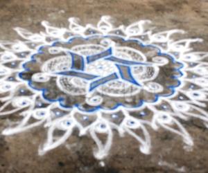 Rangoli: Margazhi dew drops