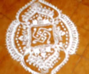 Ist purattasi saturday kolam