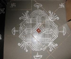 Rangoli: Padi kolam