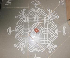 Rangoli: Padi kolam