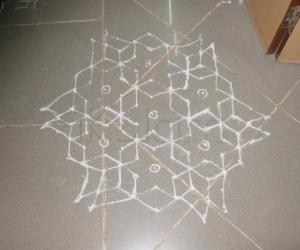 Rangoli: Dotted  kolam