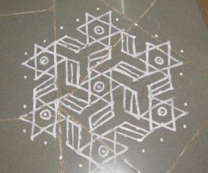 Rangoli: Star kolam