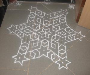Rangoli: Star kolam