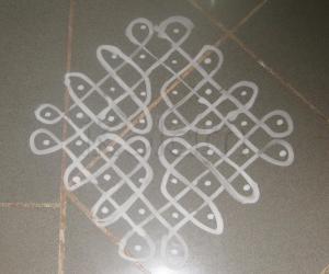 Rangoli: Sikkukolam