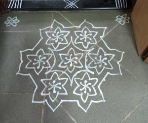 dotted kolam