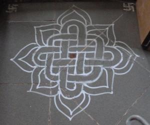 Dotted Padikolam