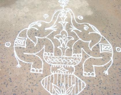Rangoli: elephant kolam