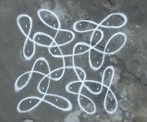 Rangoli: small chikku copy cat ,my version