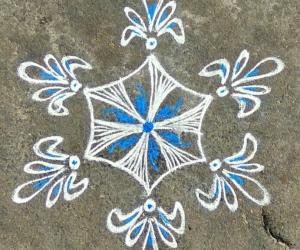Rangoli: Simple kolam