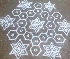Rangoli: marghazi kolam