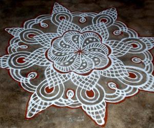 Rangoli: Margazhi kolam 4