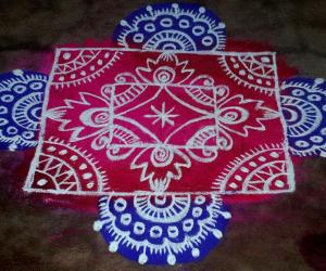 Rangoli: Simple rangoli with colour.