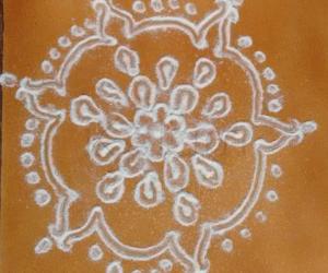 Rangoli: Freehand rangoli
