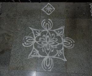 Rangoli: Free hand rangoli