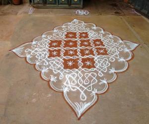 Rangoli: Chiku kolam
