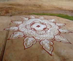 Freehand rangoli