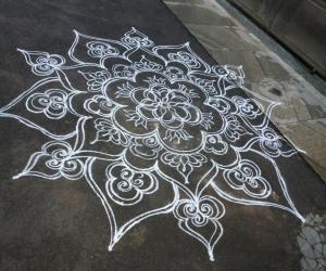 Rangoli: flower rangoli