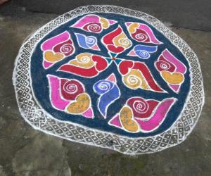 Rangoli: MARGAZHI KOLUM   FIRST DAY  16-12-2016