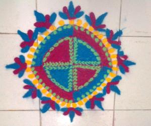 Rangoli: Freehand rangoli
