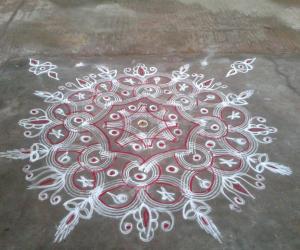 Rangoli: FREEHAND RANGOLI
