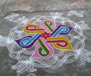 Rangoli: Holi Rangoli