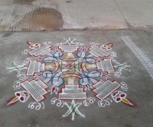 Rangoli: Friday Padi kolam
