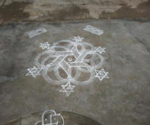 Simple  Kolam 