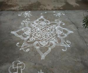 Rangoli: Inspirational Kolam 2
