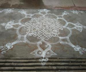 Rangoli: Inspirational Kolam 7