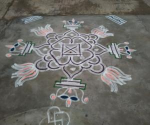 Rangoli: Padi kolam