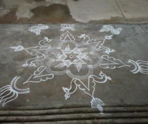 Diya with peacocks 
