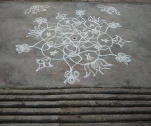 Rangoli: Star rangoli 
