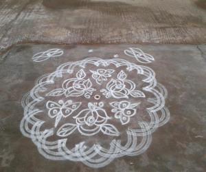 Rangoli: Friends add color to our life---Happy Friendship Day