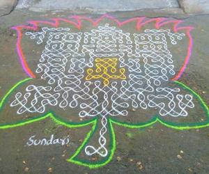 aadi velli 1-lotus-chikku-kolam