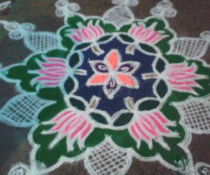 Rangoli: dotted and free hand rangoli kolam