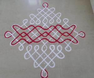Rangoli: Red & White chikku