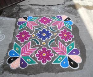 Rangoli: May Dinam Colourful Kolam.