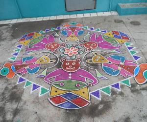 Teddy bear & fox playing musical instruments kolam.