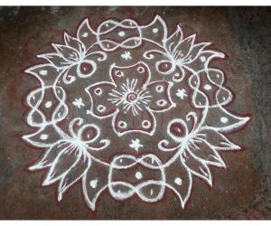 Rangoli: Rev's chikku kolam 58.