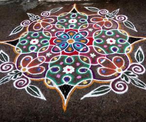 Rangoli: Rev's chikku kolam 56. 