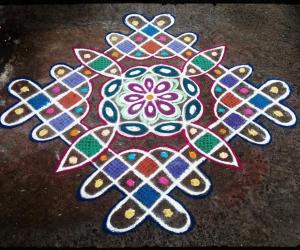 Rangoli: Rev's chikku kolam 71.
