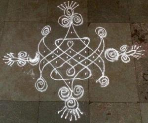 Rangoli: White n white
