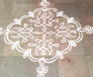 Rangoli: poornima kolam