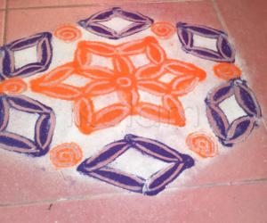 Rangoli: new buds kolam