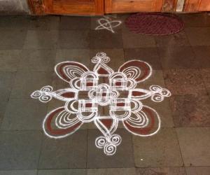 Rangoli: White n white