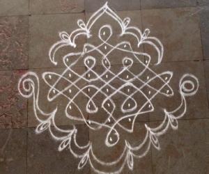 Rangoli: White n white