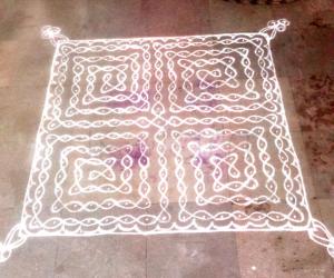 Rangoli: margazhi chikku  kolam