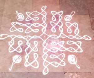 Rangoli: simple kolam