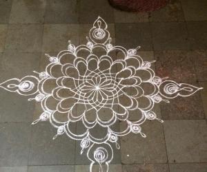 Rangoli: White chakra