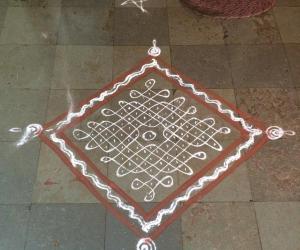 Rangoli: Simple Kolam 